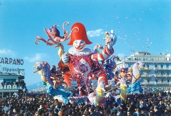 Festival Italia Seperti Carnevale