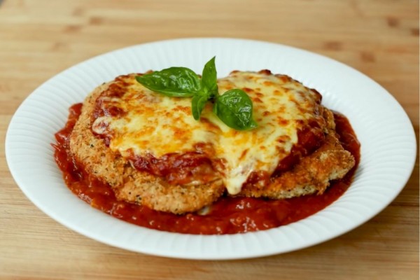 kelezatan Ayam Parmigiana