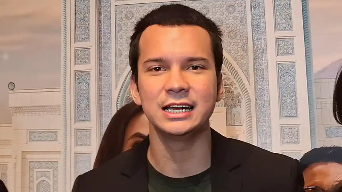 Awal Karier dan Latar Belakang Endy Arfian