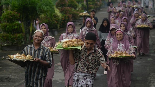 Sejarah Lebaran Ketupat