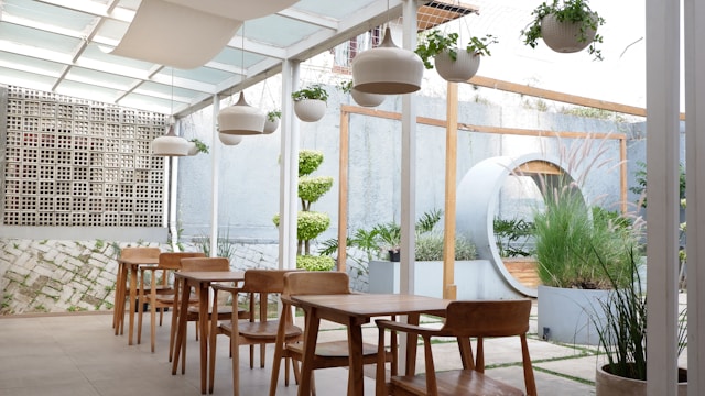 Mengapa Bisnis Cafe Outdoor Cepat Menarik Perhatian